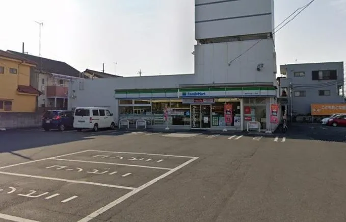 ファミリーマート坂戸千代田一丁目店