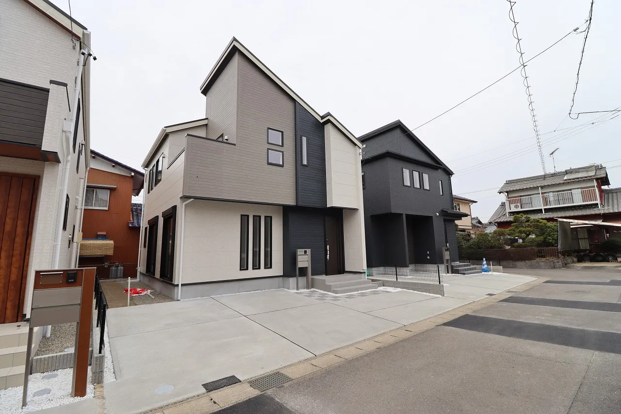 ①②号棟　外観写真