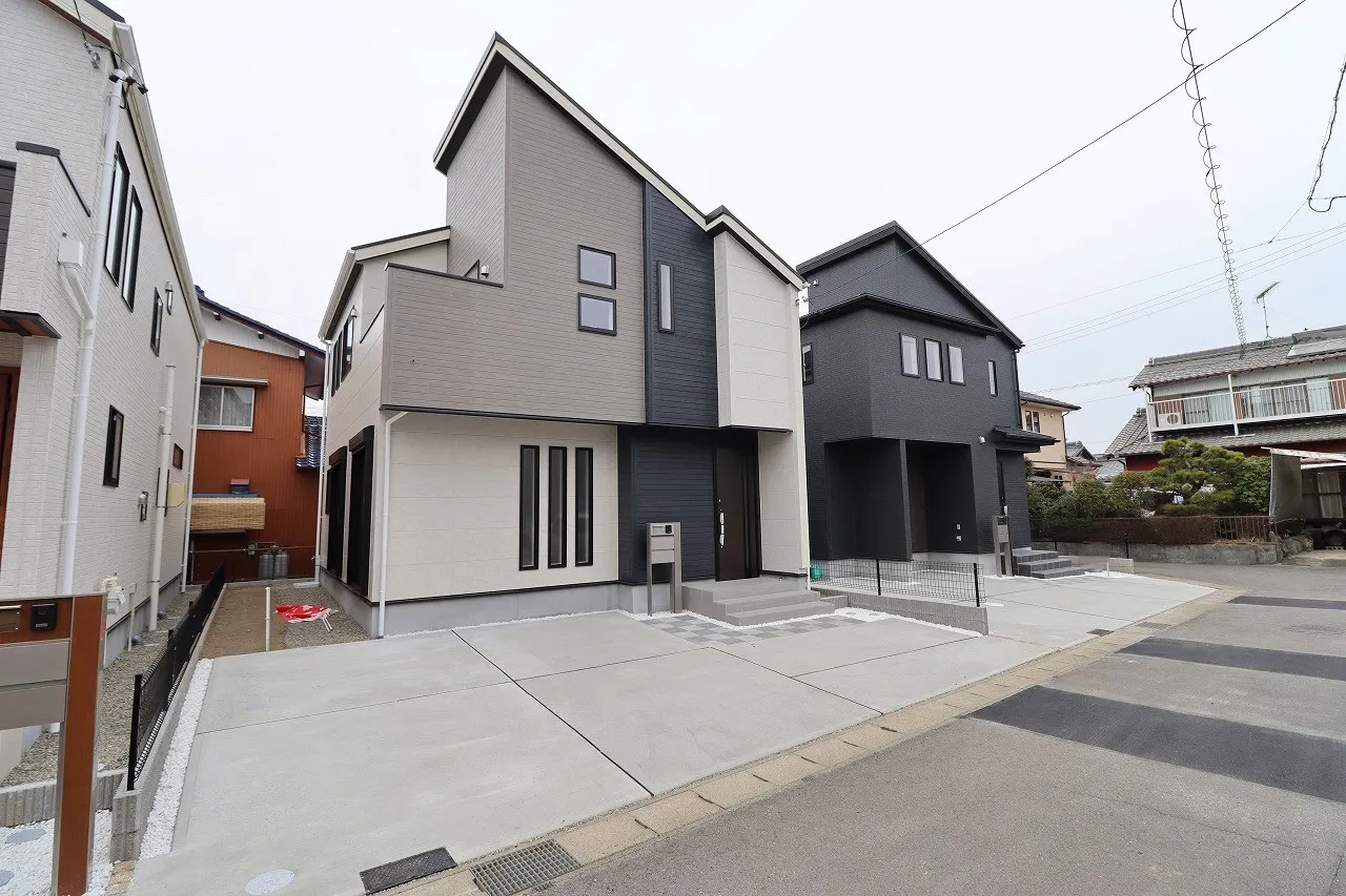 ①②号棟　外観写真