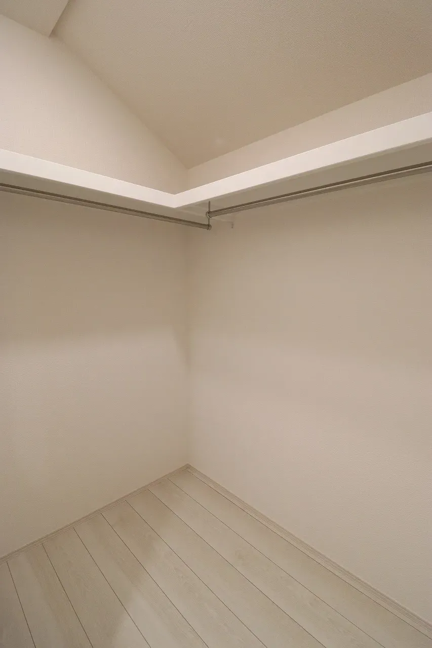 ②号棟　2階廊下ファミリークローゼット