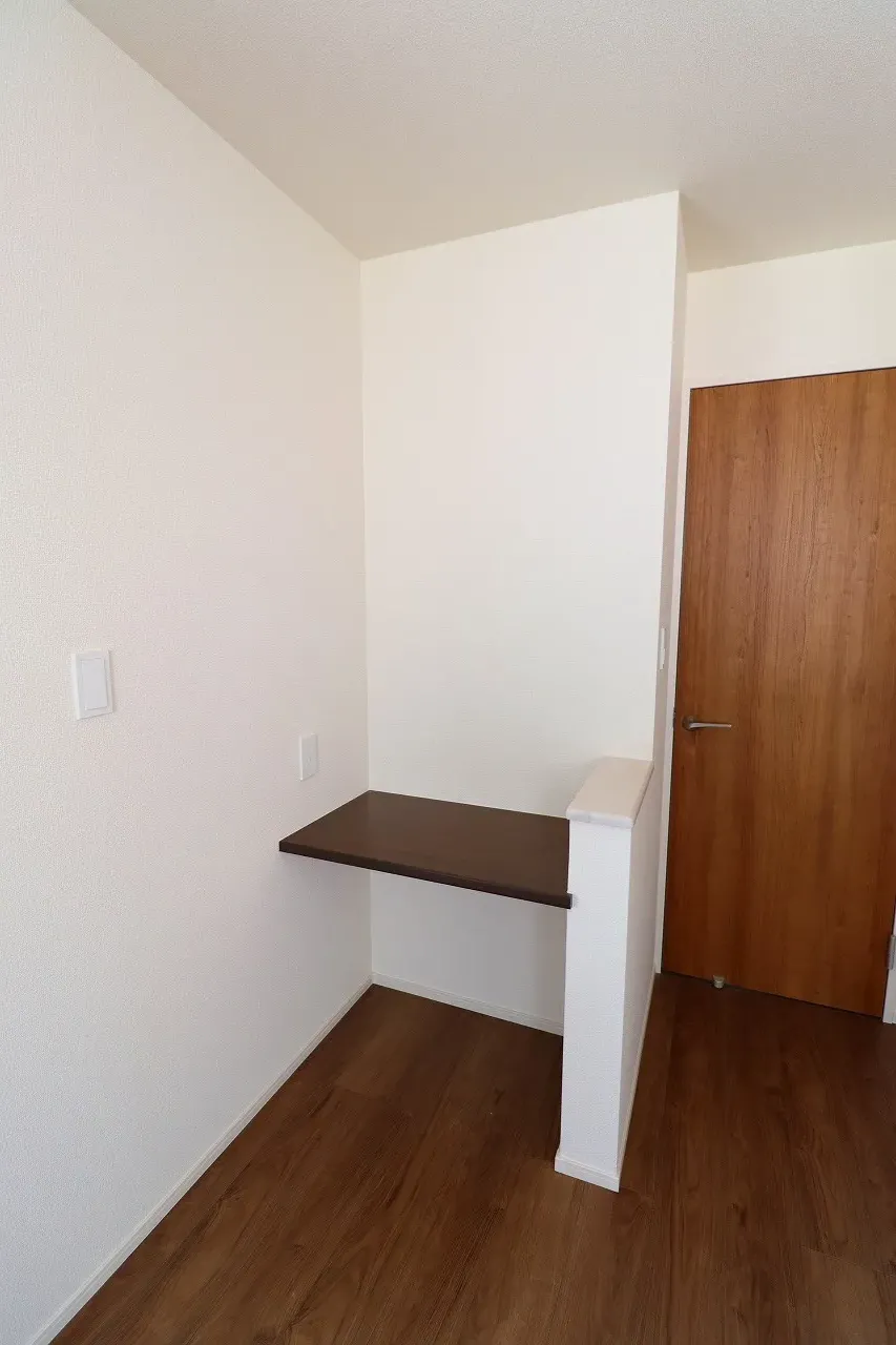 【洋室/8帖 カウンター】