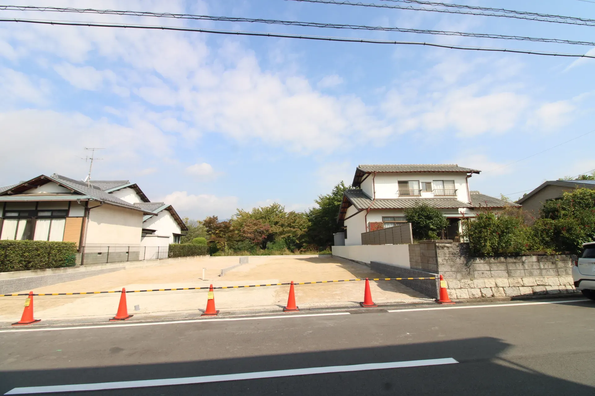 前面道路から見た宅地