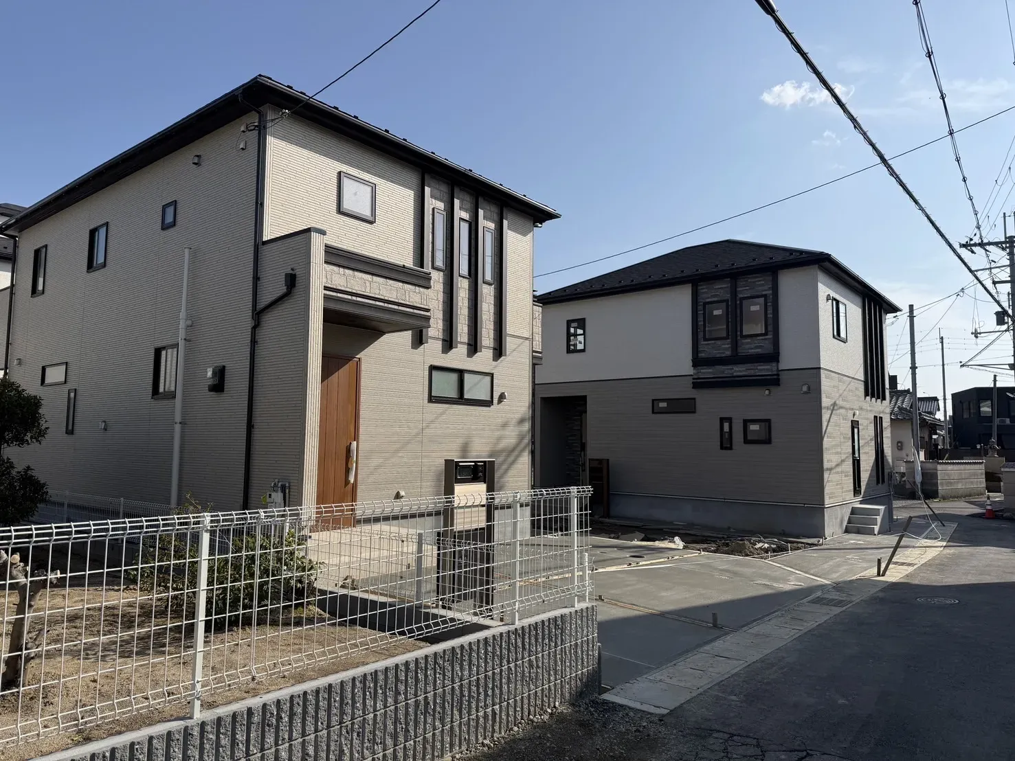 【手前①号棟外観】2026.3.27撮影