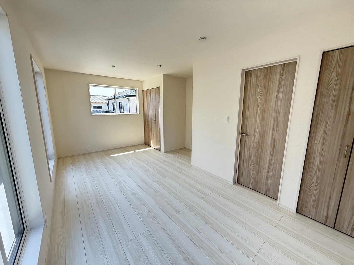 【①号棟4.5帖+6.0帖洋室】