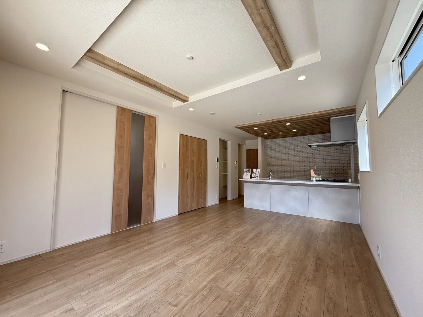 【②号棟LDK18.0帖】