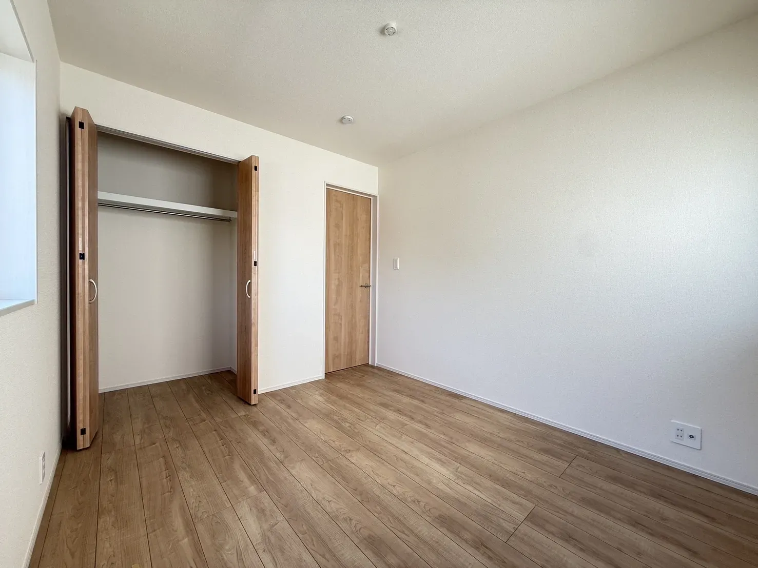 【②号棟5.25帖洋室】
