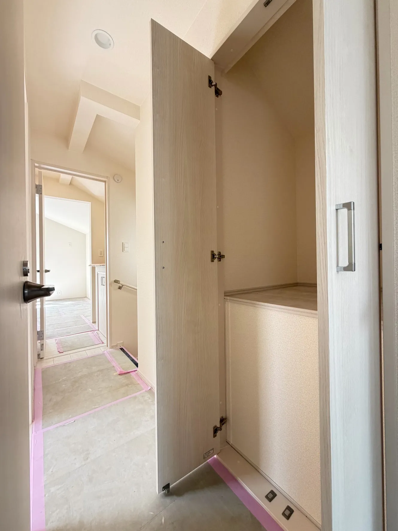 【未完成】2階廊下収納