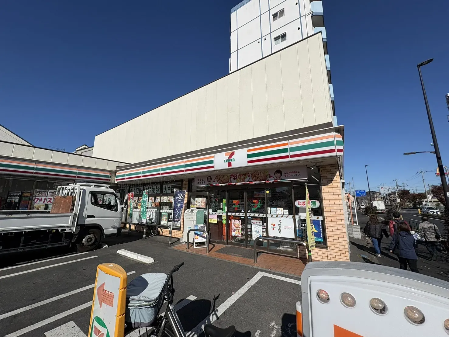 セブン-イレブン 足立舎人4丁目尾久橋通り店