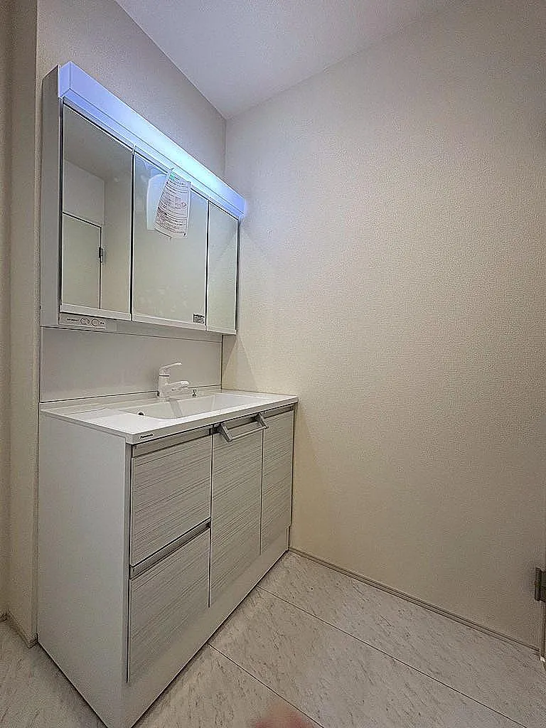 W900　パナソニックC-LINE!