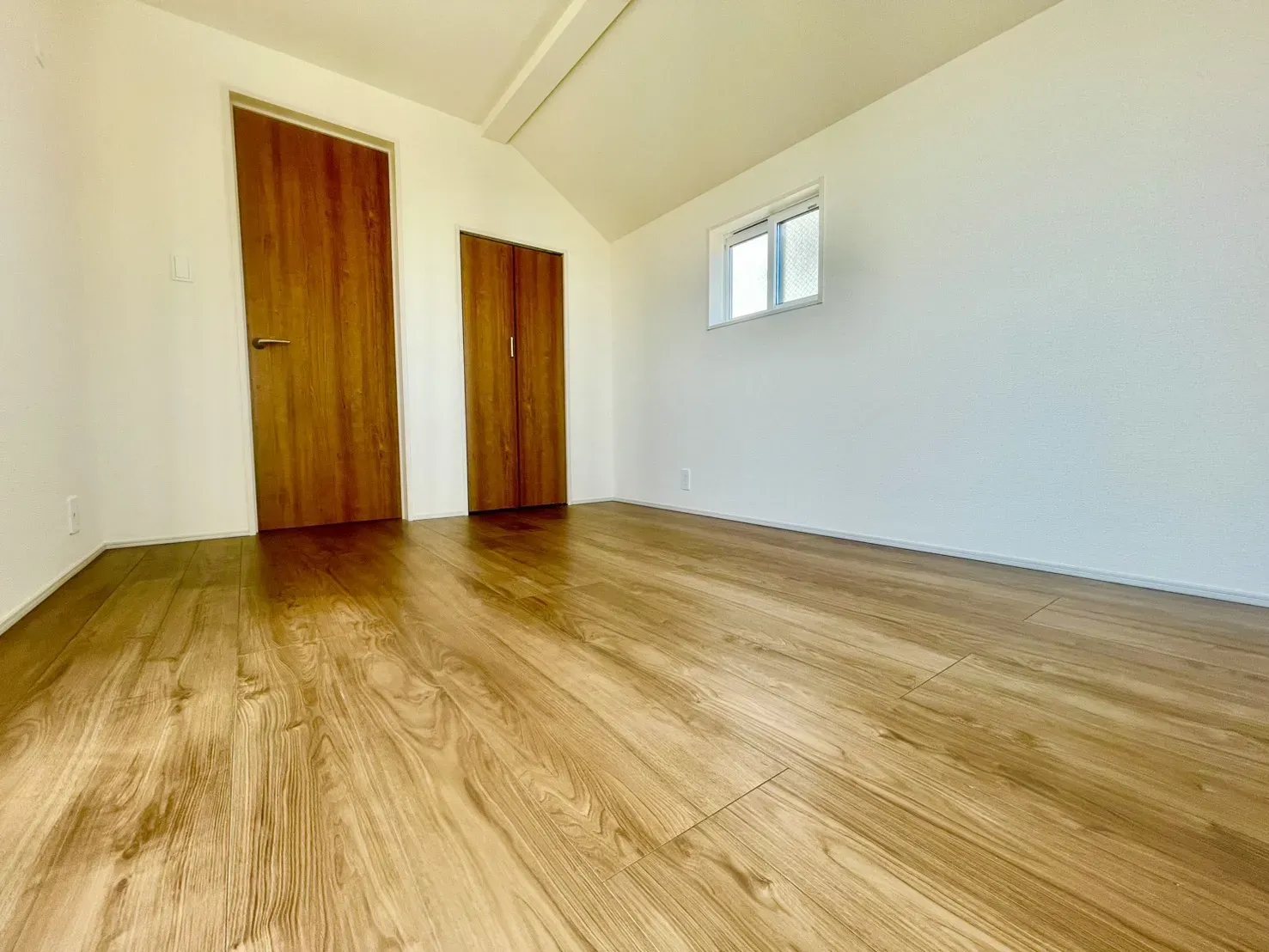 1号棟「開放感あふれる洋室空間」