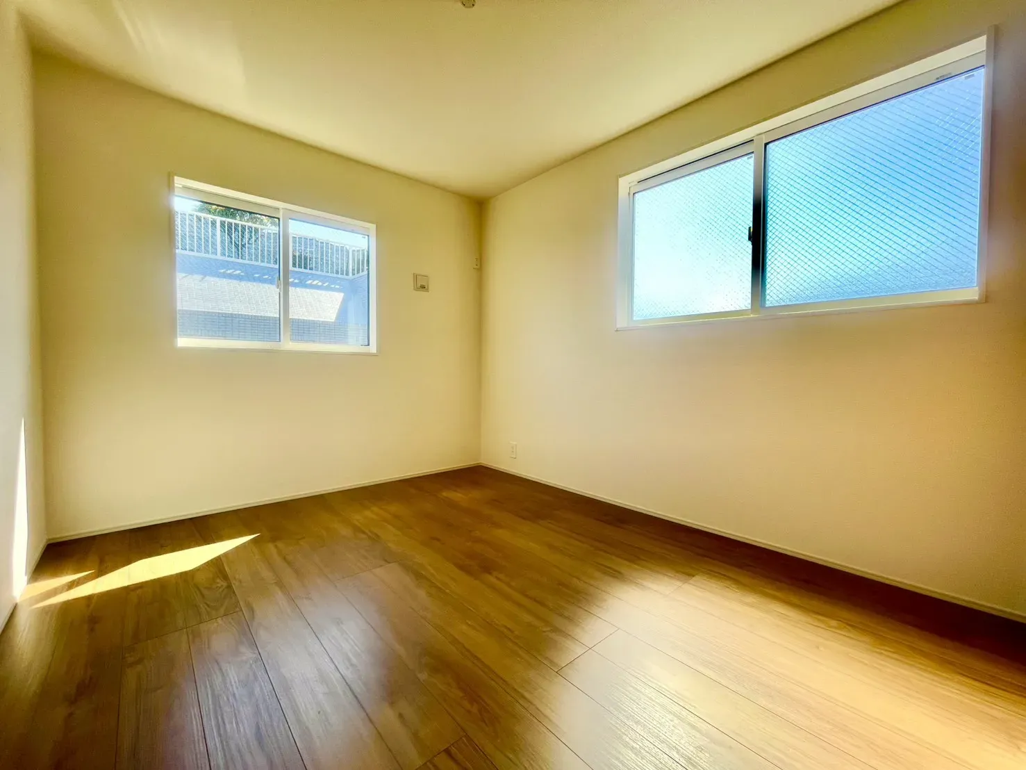 1号棟「明るさ広がる快適な洋室」