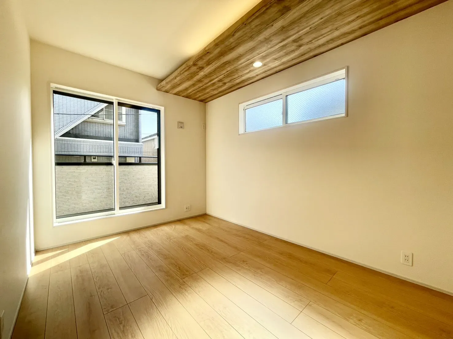 2号棟:洋室(6.0J)