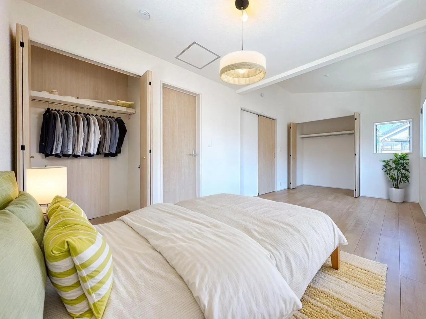 【洋室】将来こども部屋として1部屋を2つの部屋にアレンジできるフレキシブルルーム※将来2部屋として利用の場合、間仕切壁工事は有償となります。