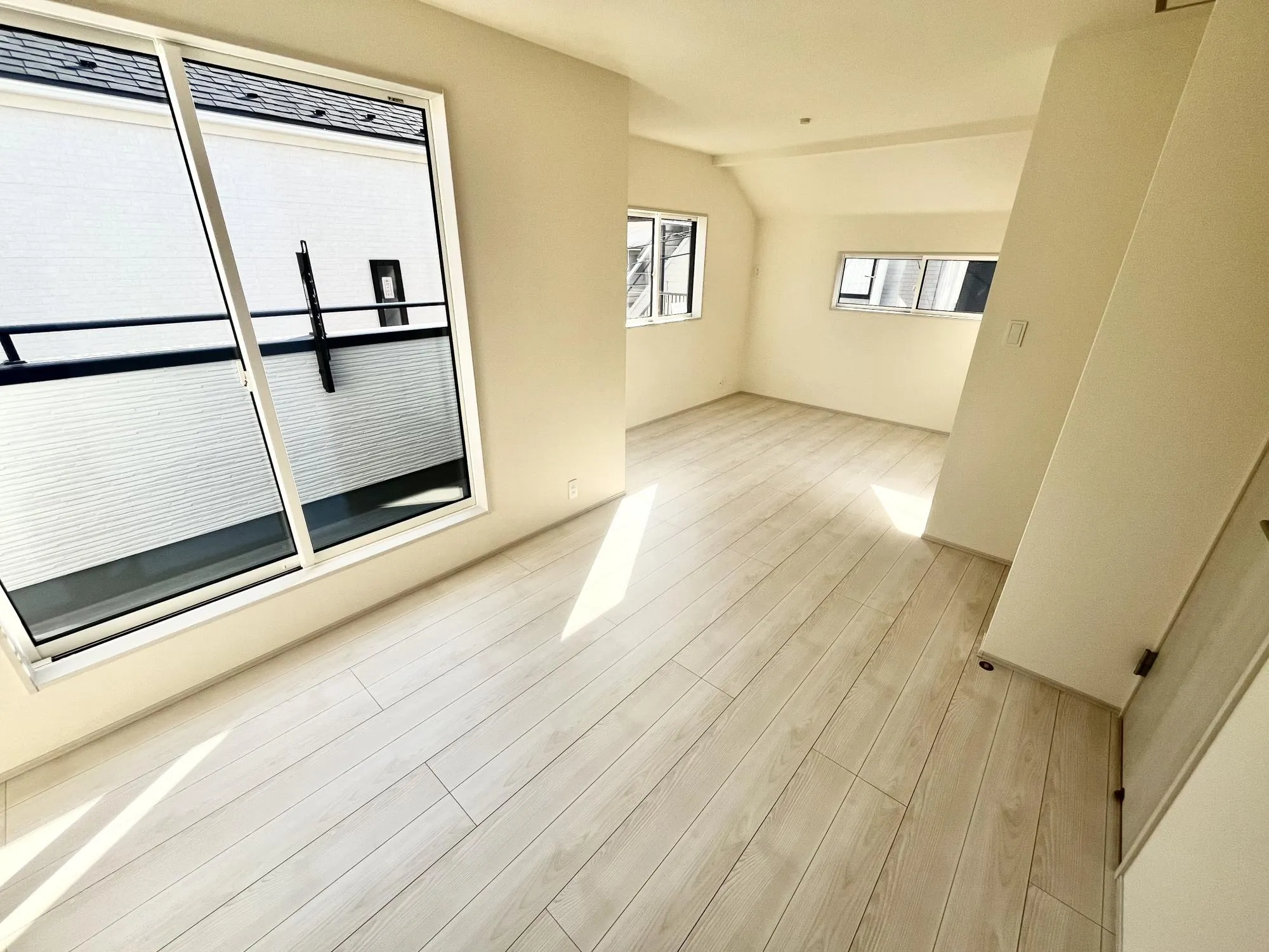 ライフスタイルに合わせて2部屋に出来るフレキシブルルーム【①号棟】