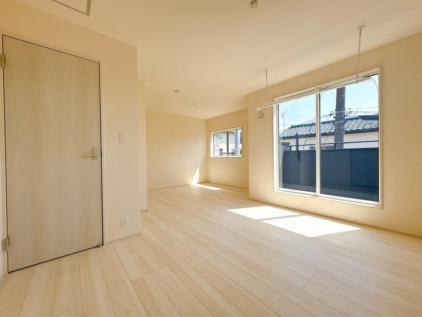 【洋室(11帖)】将来こども部屋として1部屋を2つの部屋にアレンジできるフレキシブルルーム(10.25帖)※将来2部屋として利用の場合、間仕切壁工事は有償となります。