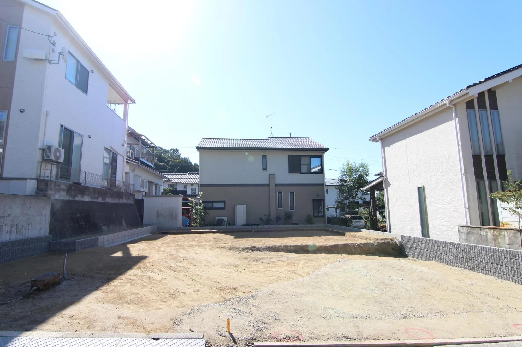 前面道路から見た宅地