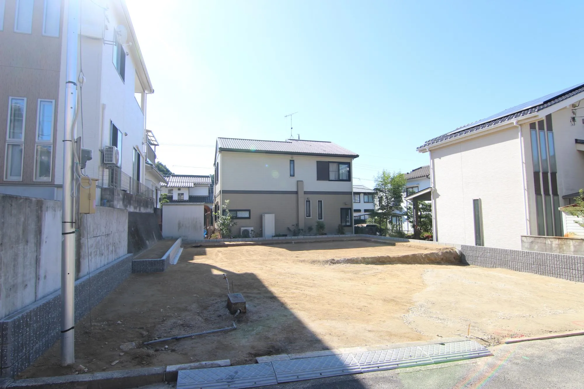 前面道路から見た宅地