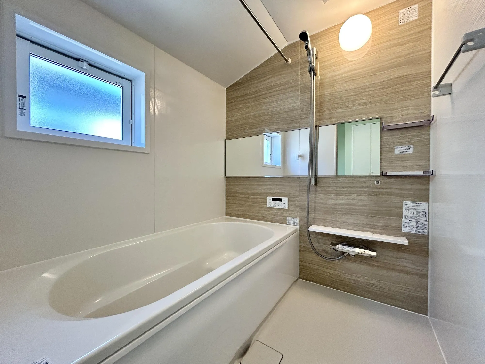 【浴室(1号棟)/※同仕様参考】