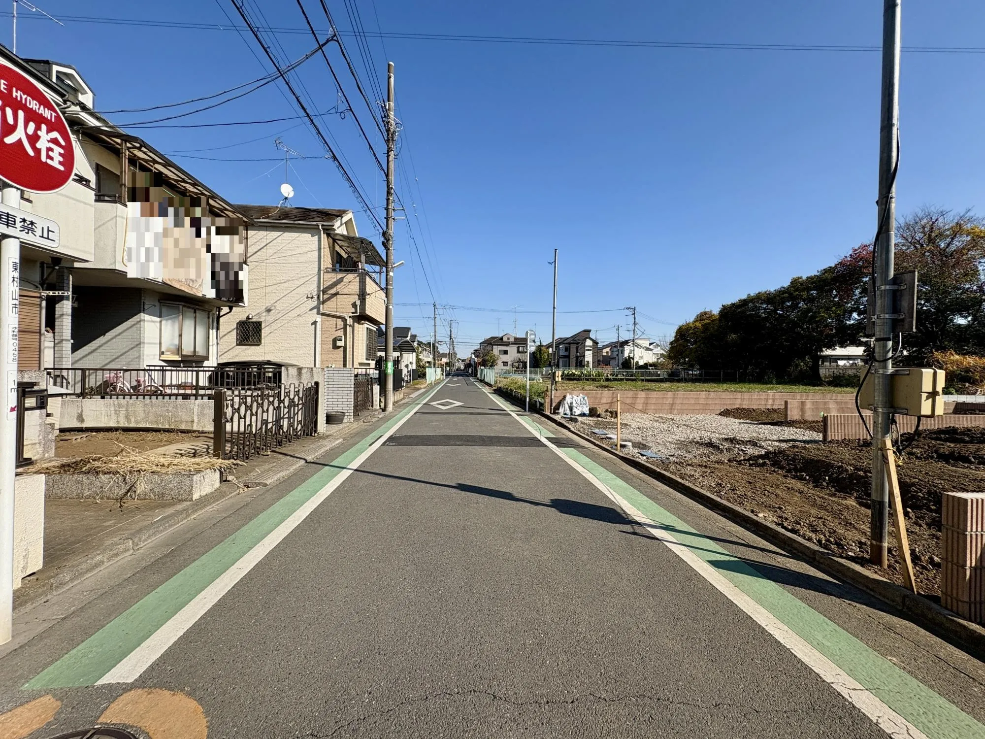 【前面道路含む現地写真】