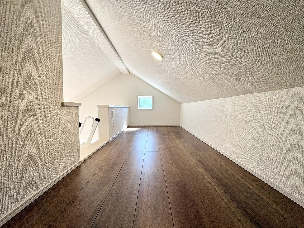 【2号棟/ロフト】