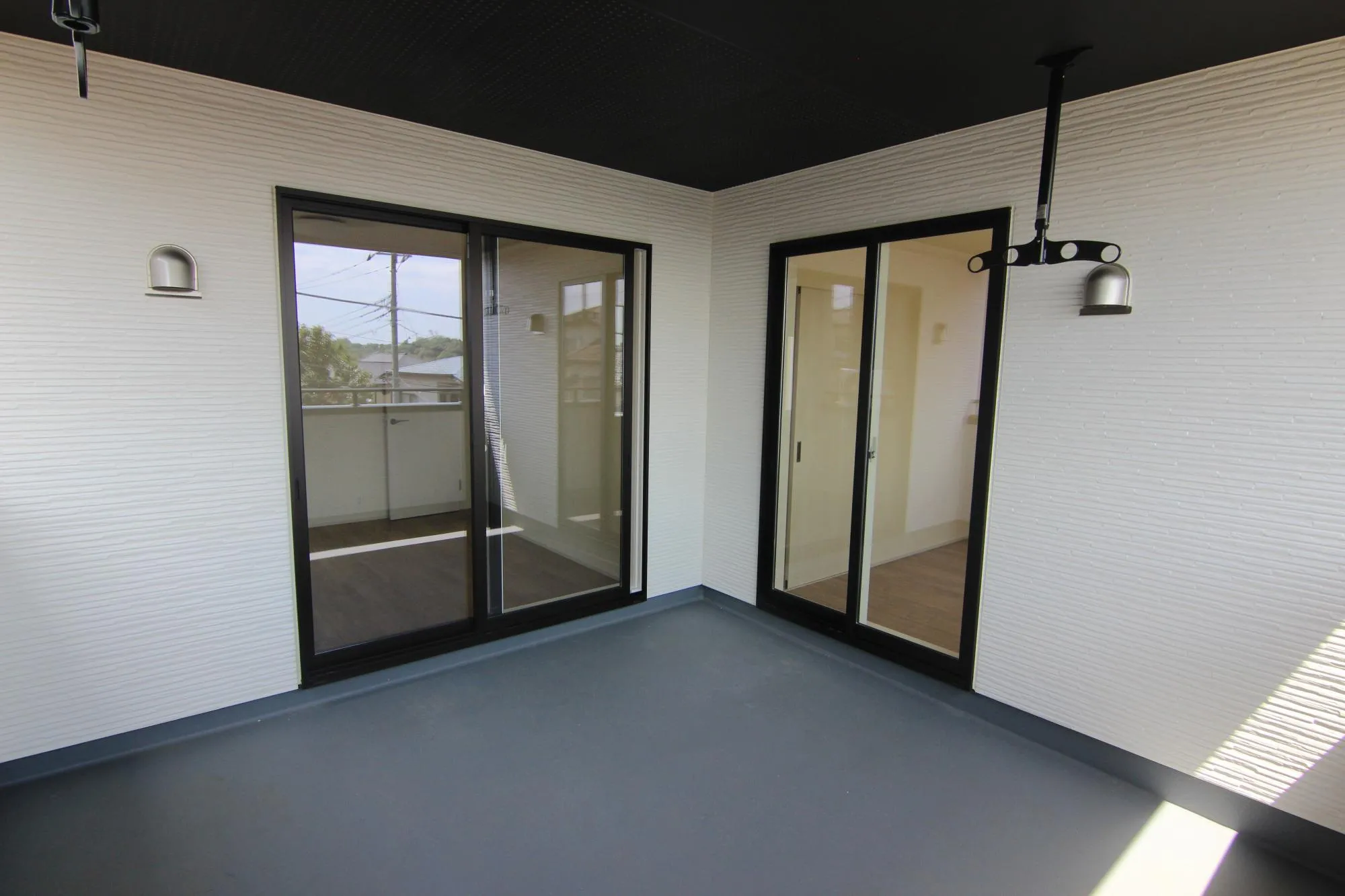 広々としたインナーバルコニー