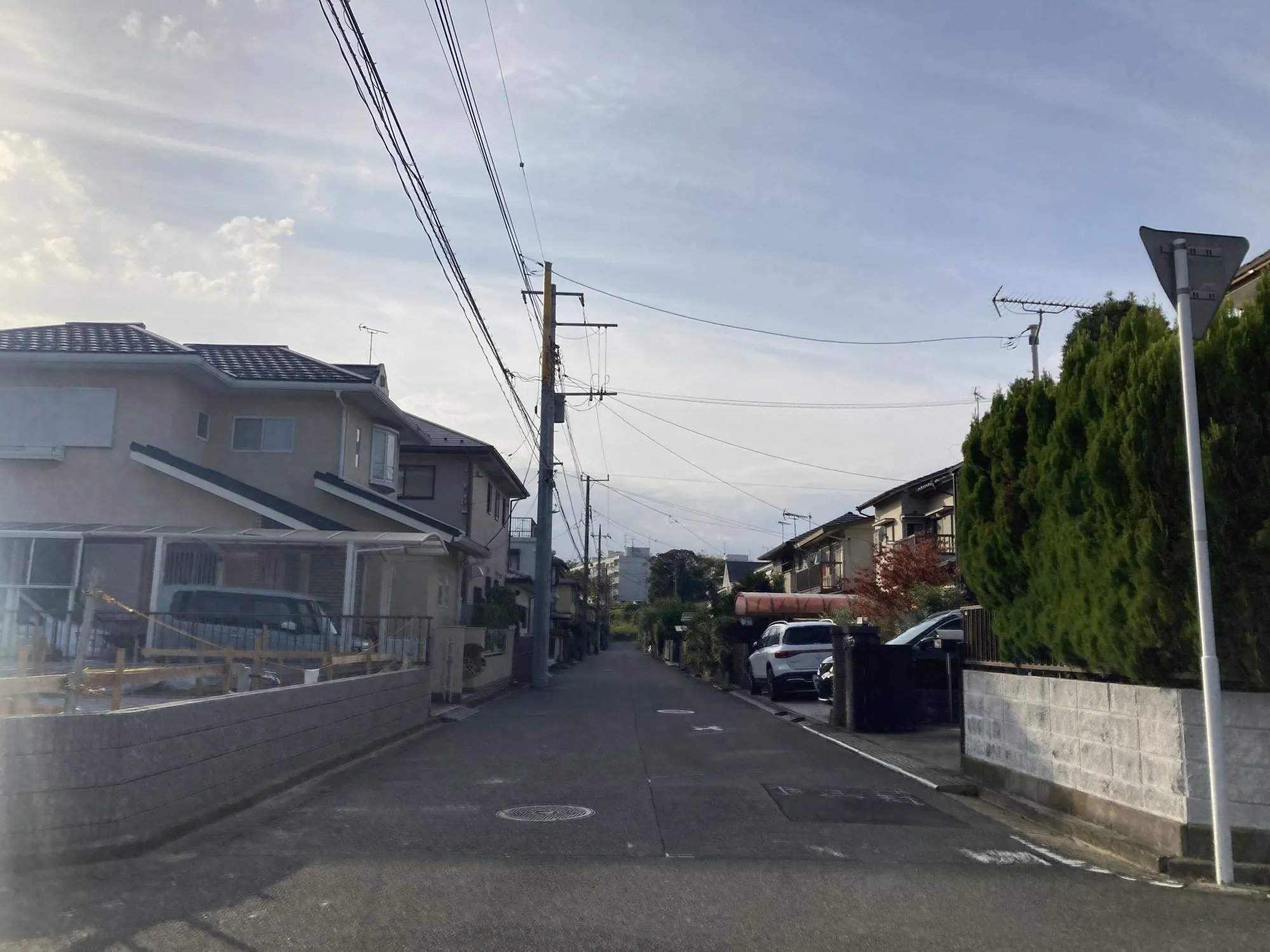 2025/11/08撮影
北側道路