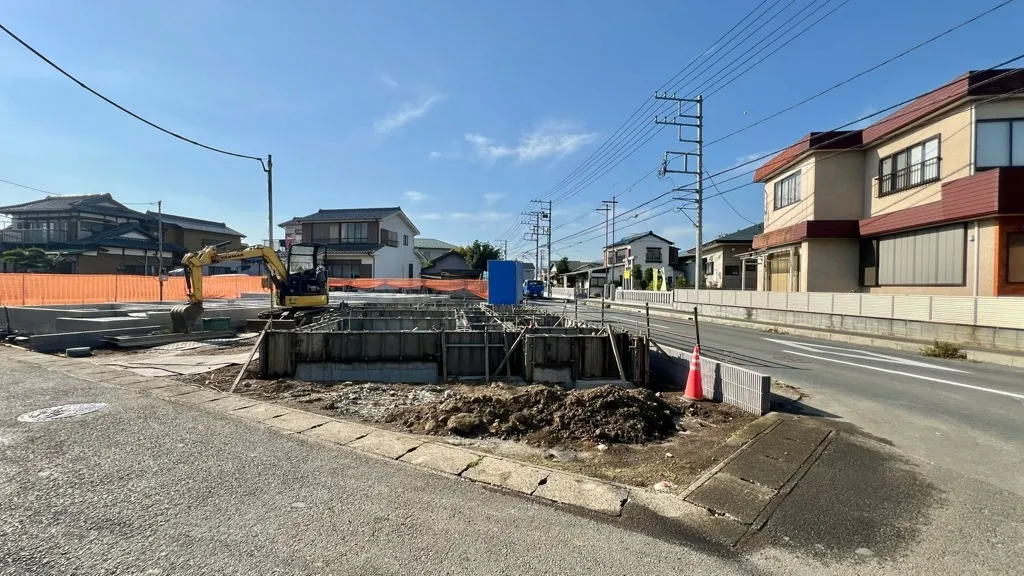 <2号棟>南道路・北道路 2面道路に隣接!日あたり良好です!
