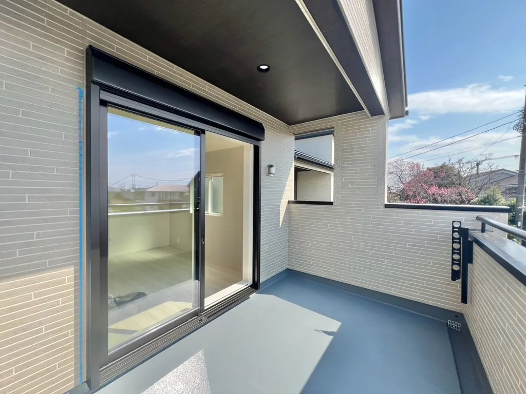 <1号棟>
バルコニー