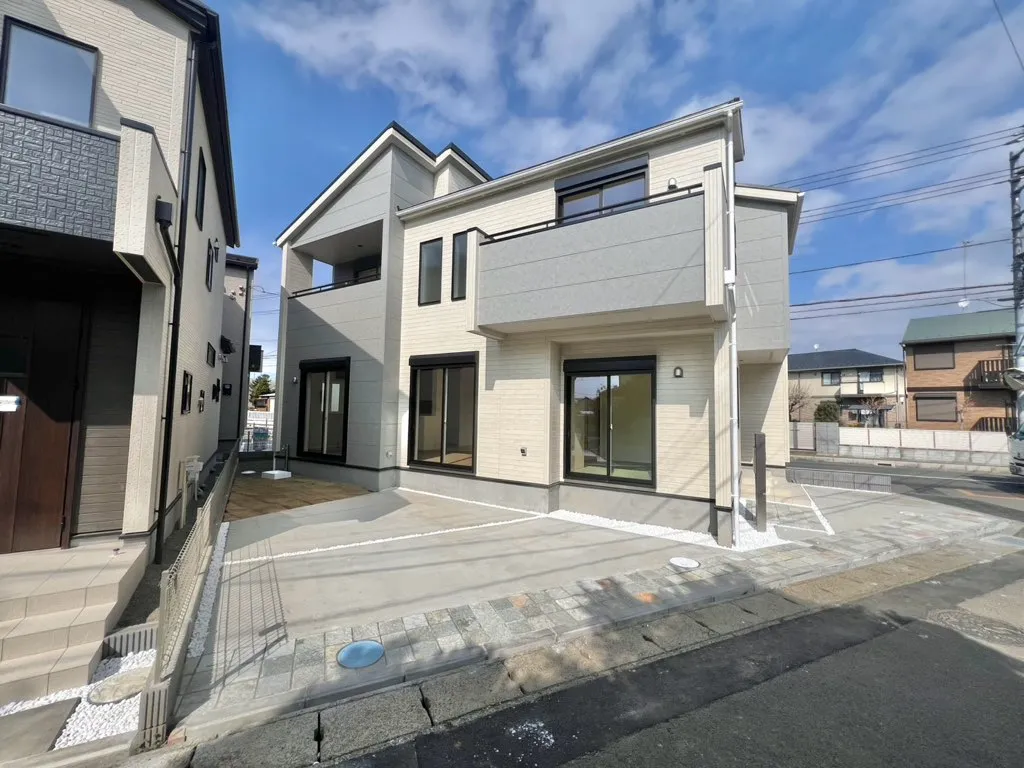 <2号棟>
開放感のある現地