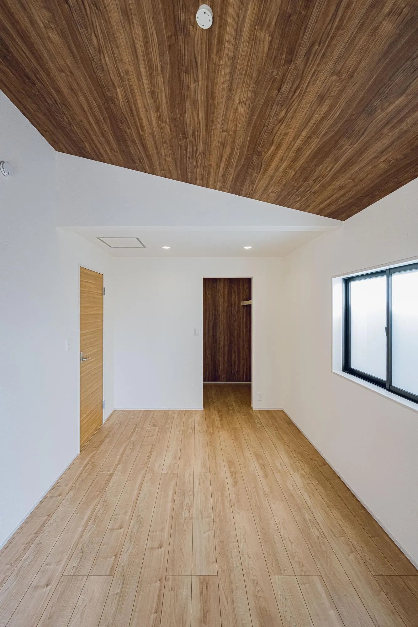 1号棟:7.12　勾配天井