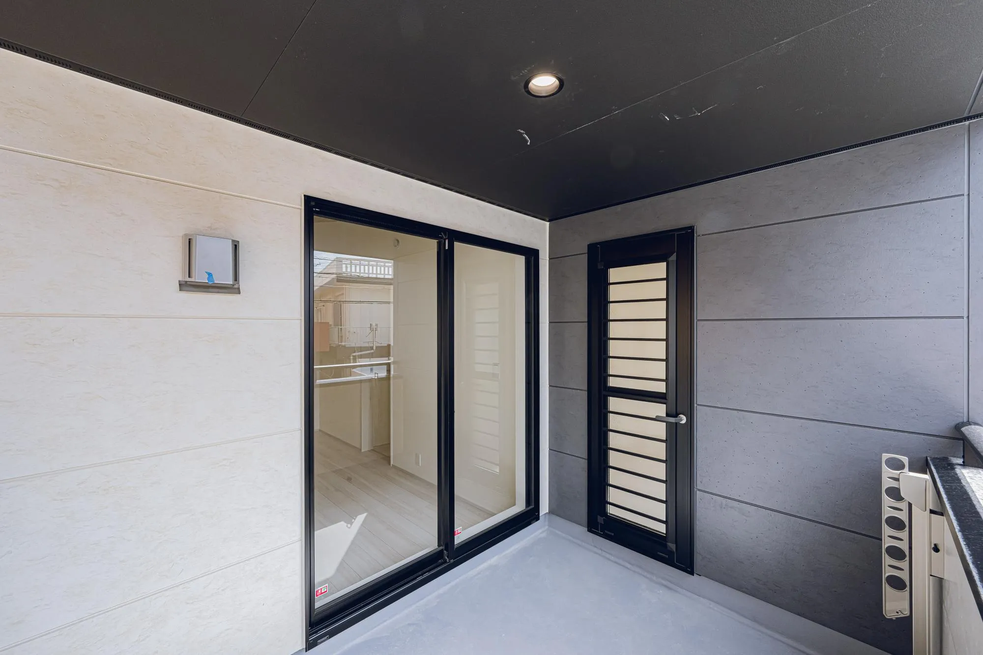 2号棟:インナーバルコニー