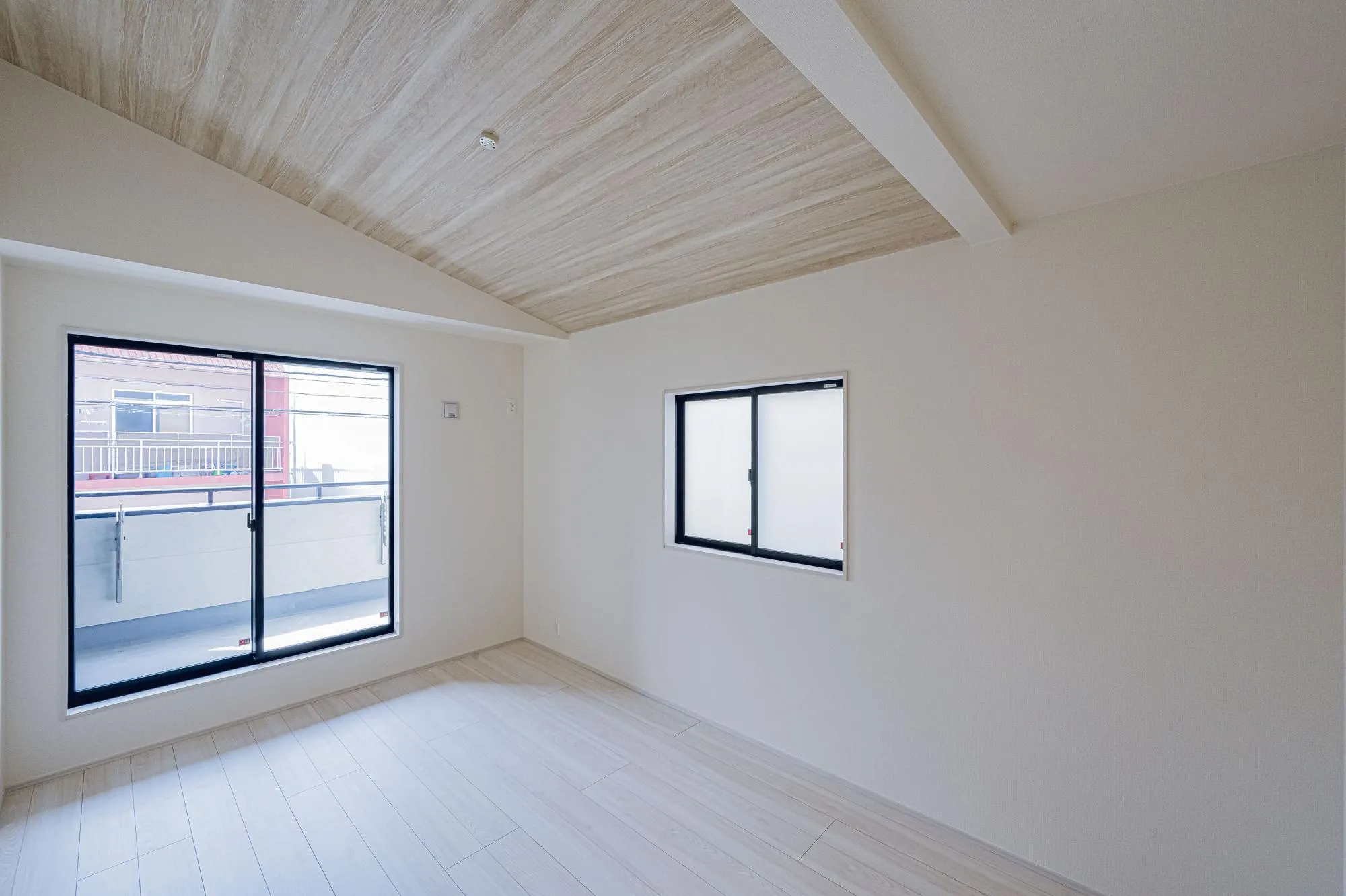 2号棟:7.0帖　勾配天井