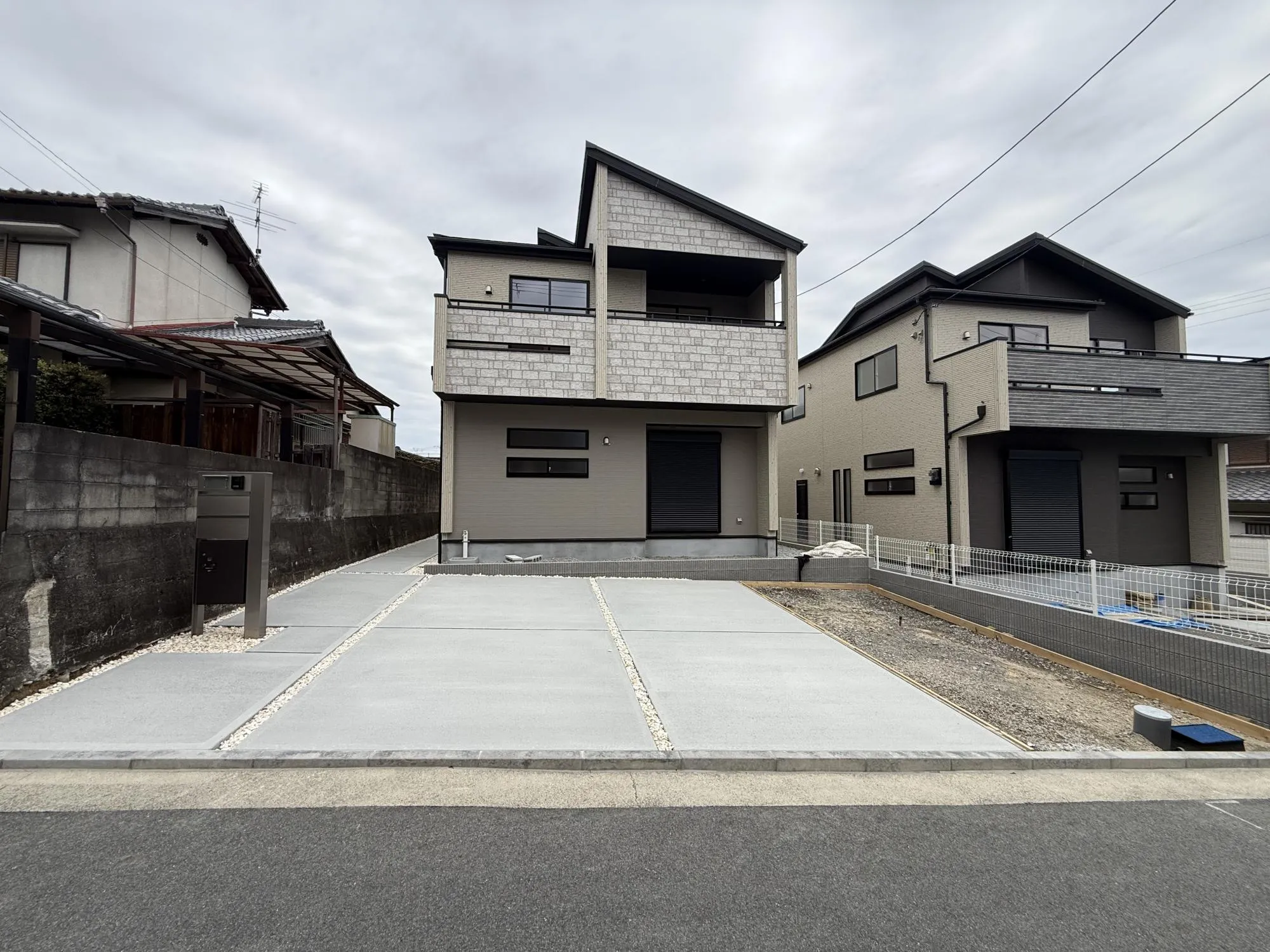 【外観| ①号棟】