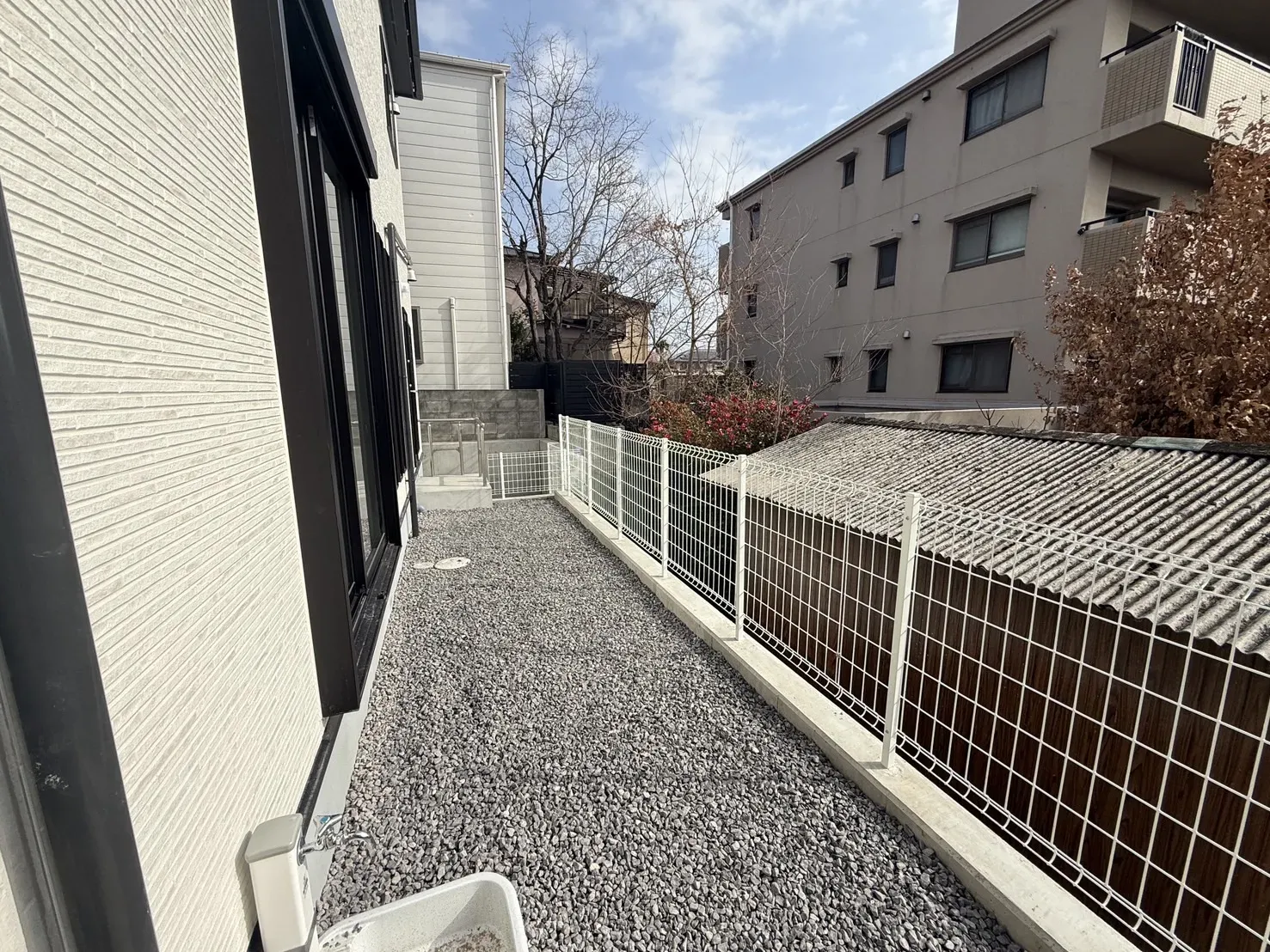 【②号棟外観写真】
