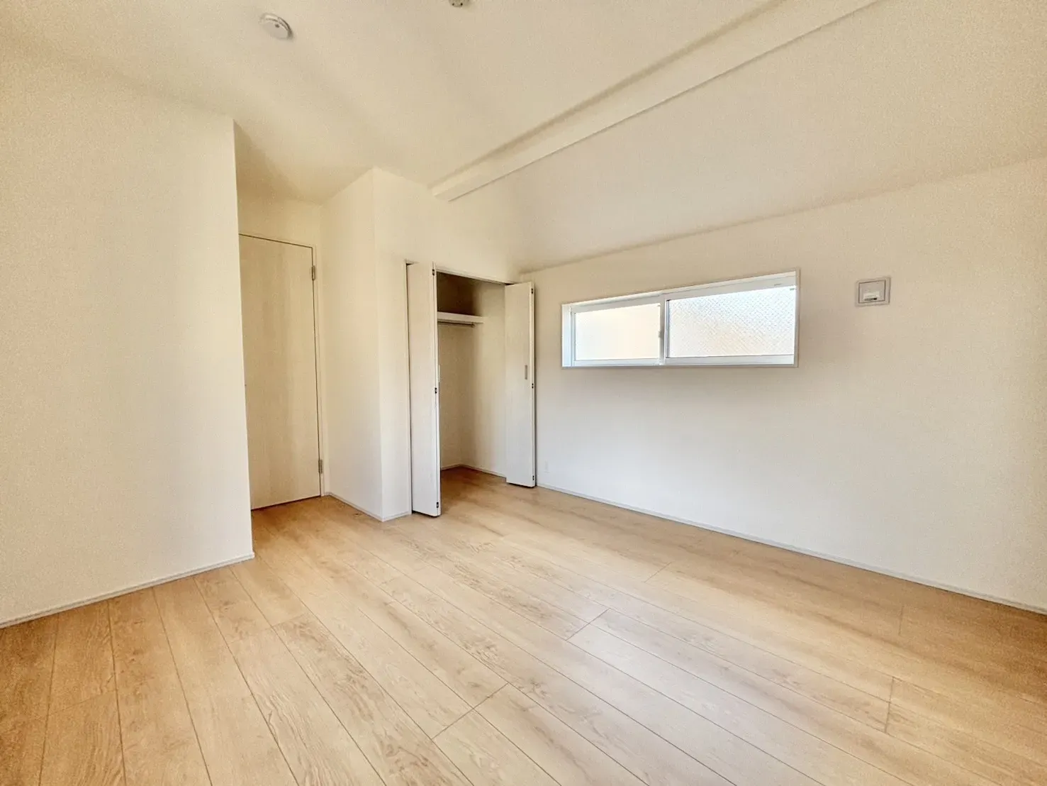 【洋室:6.12帖】