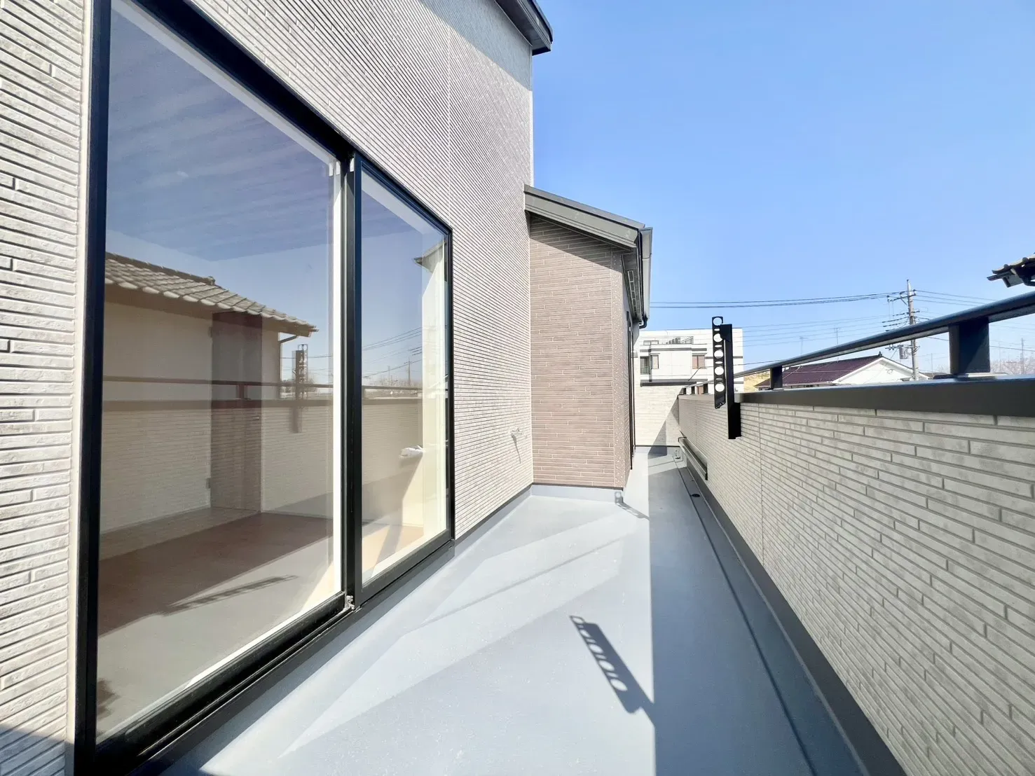 【バルコニー】