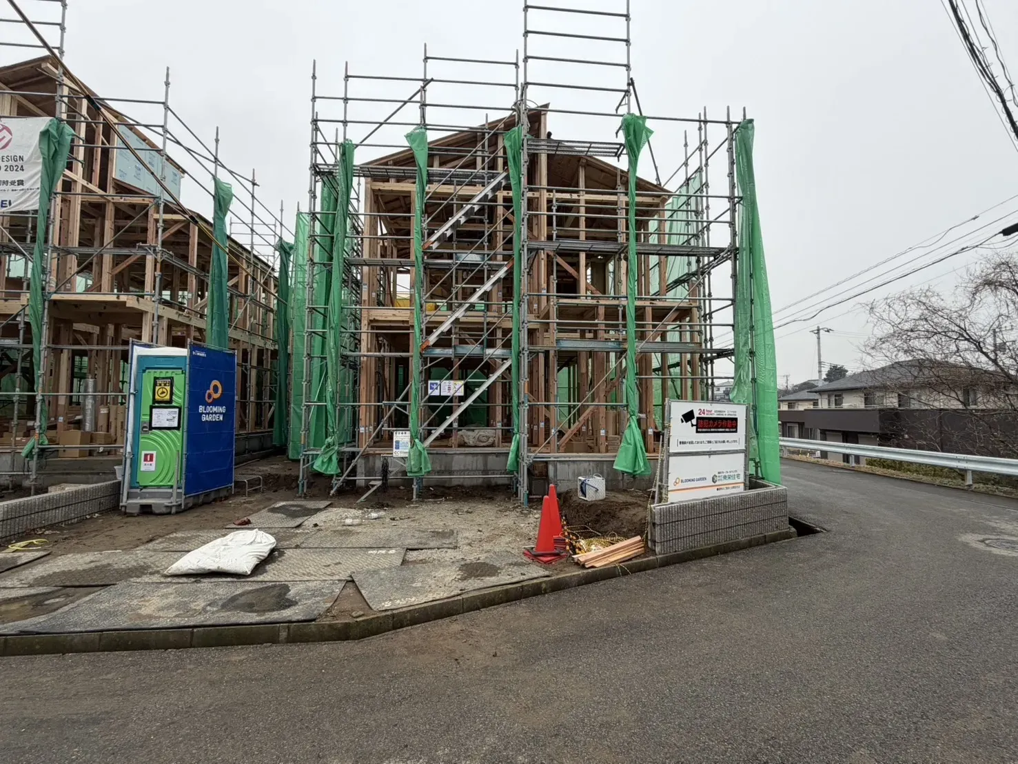 【2025/12/25　販売現地(2号棟)】