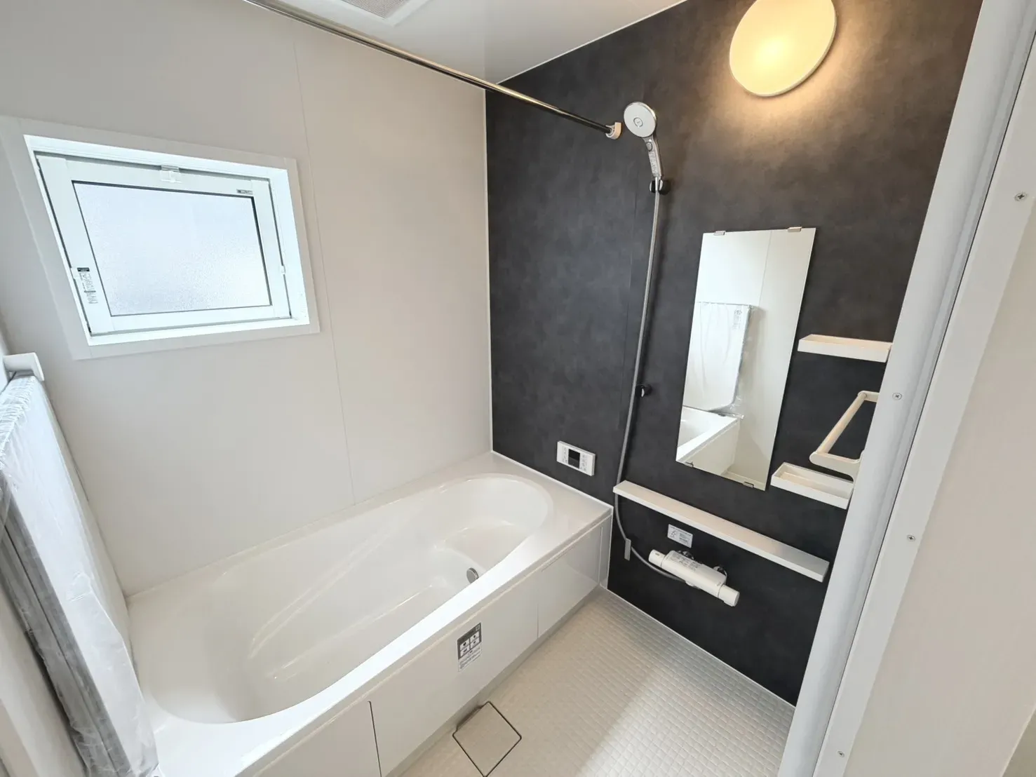 【2号棟　浴室】