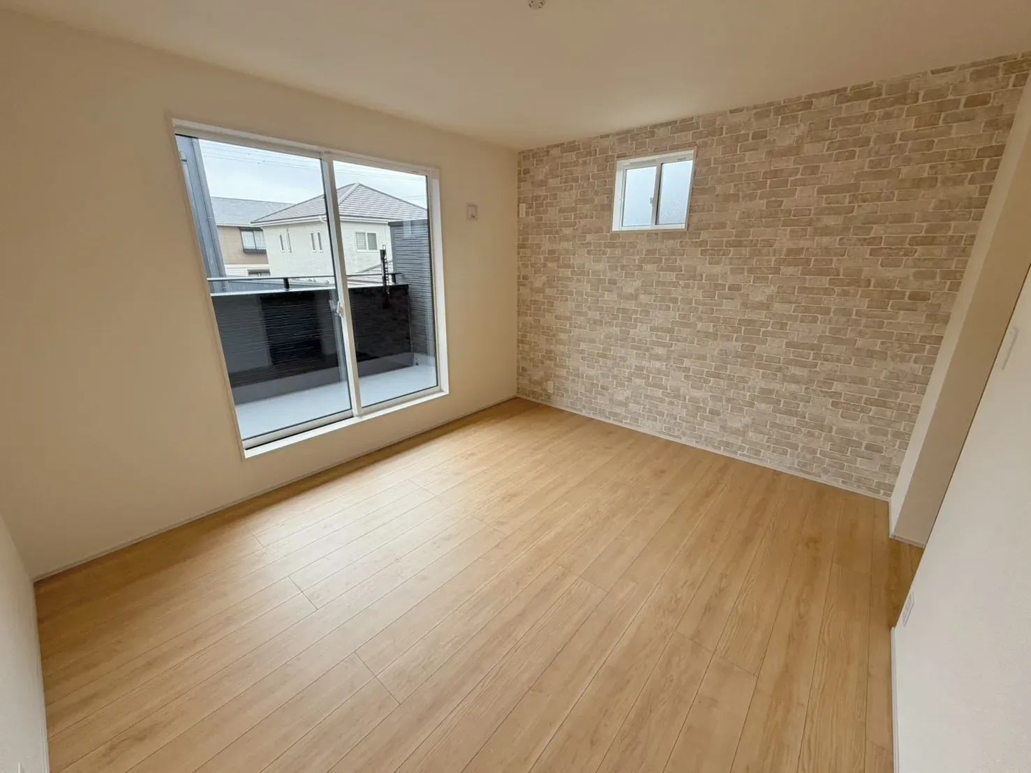 【3号棟　主寝室(7帖)】