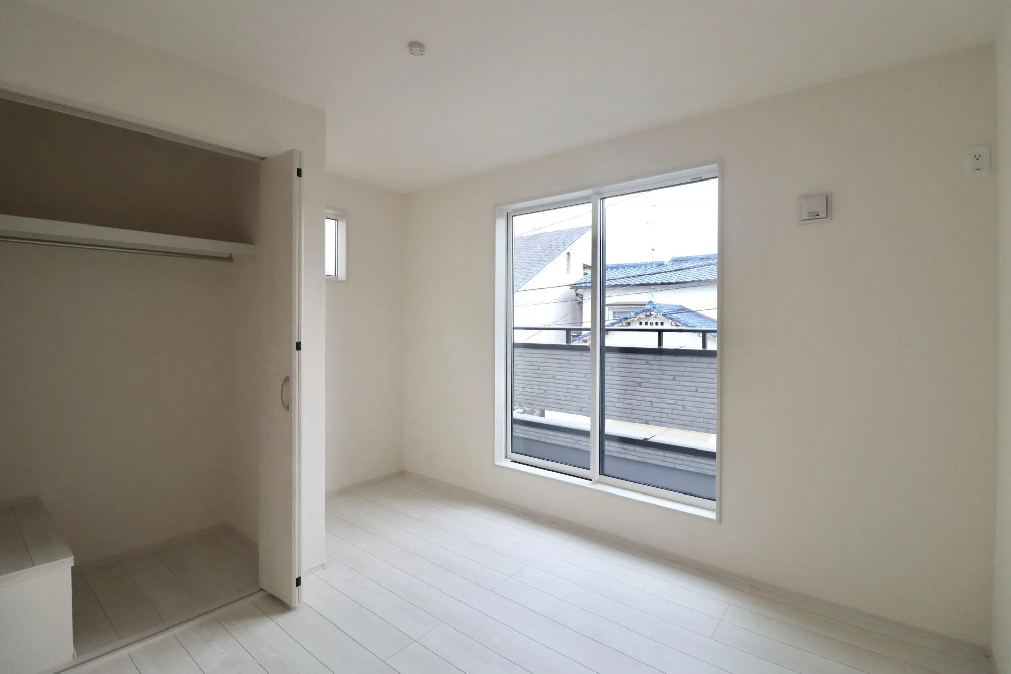 【洋室(5.25帖)】