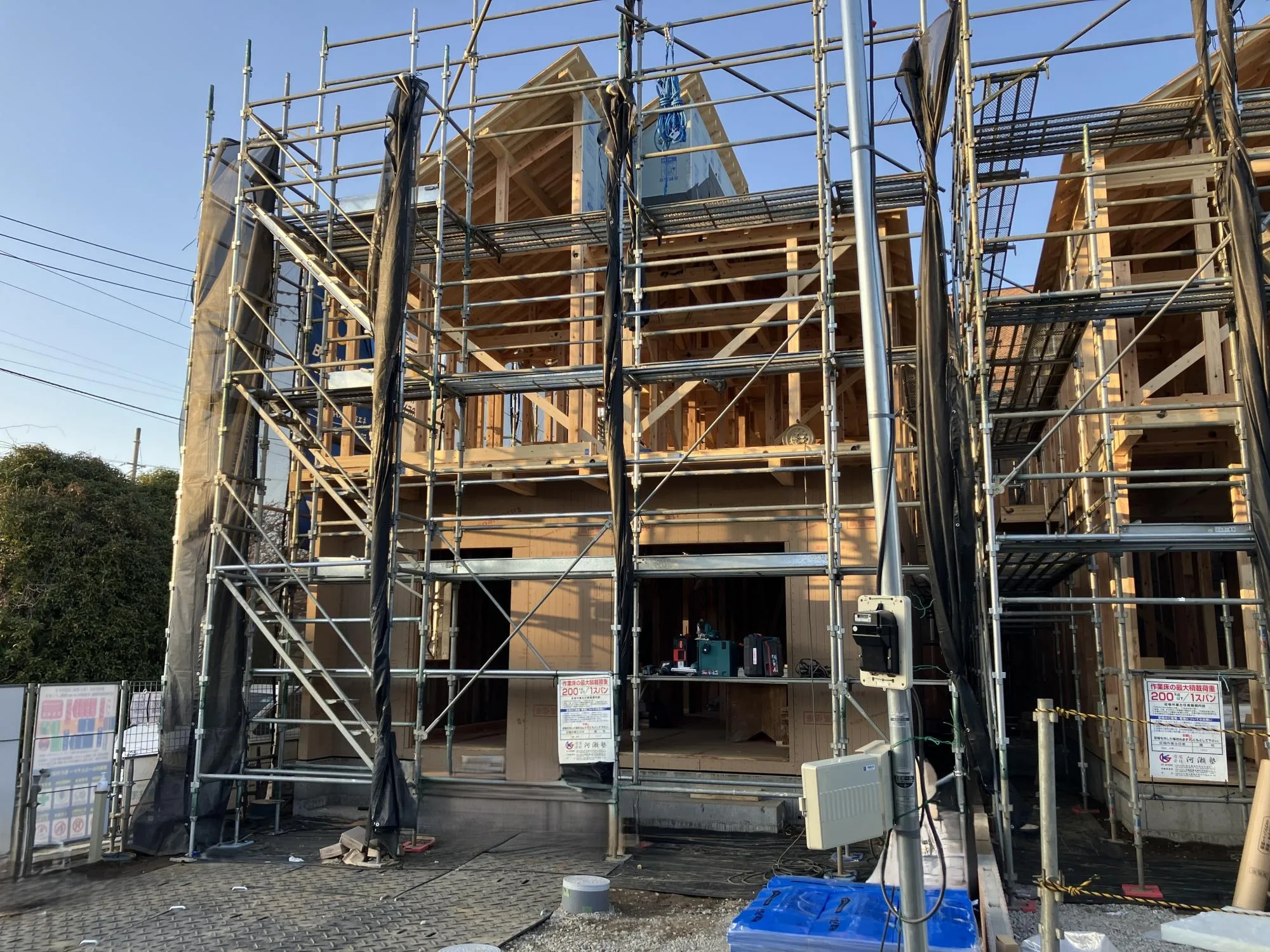 【1号棟　上棟】