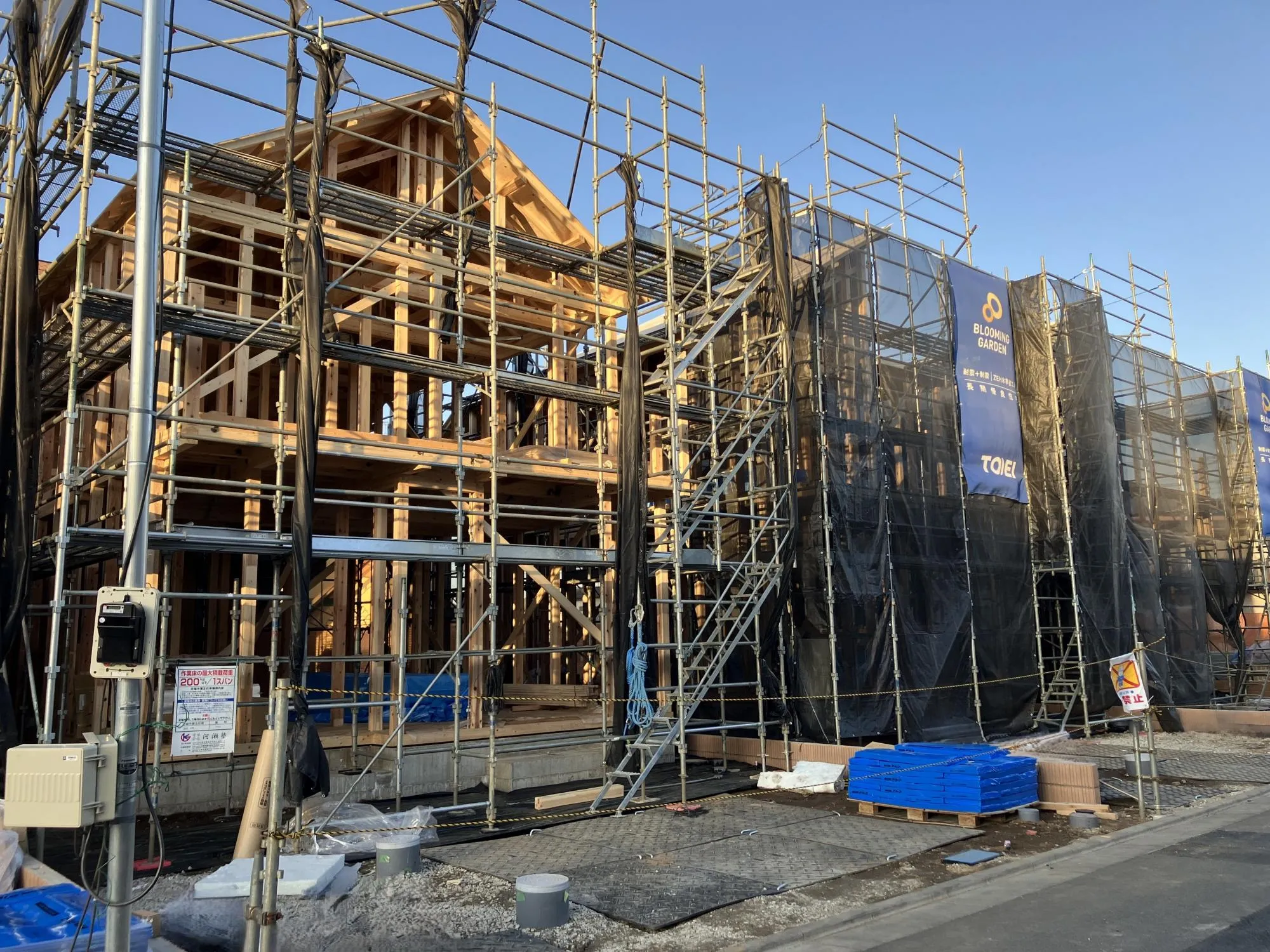 【2、3号棟　上棟】