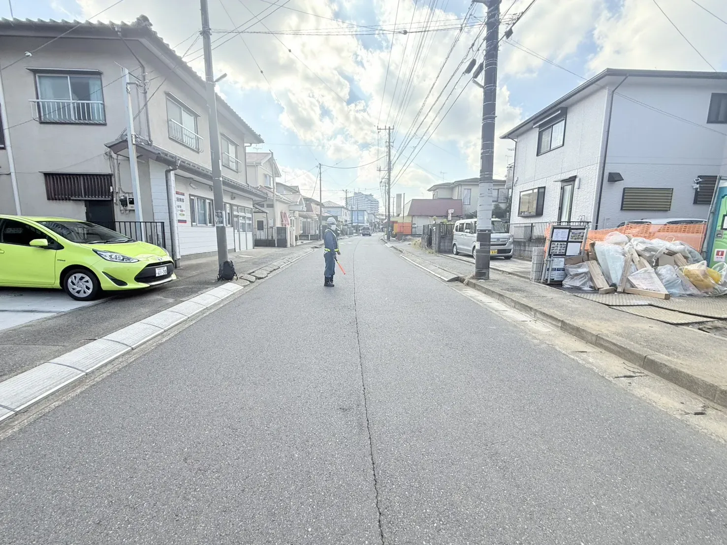 【2025/11/14 販売現地・前面道路】