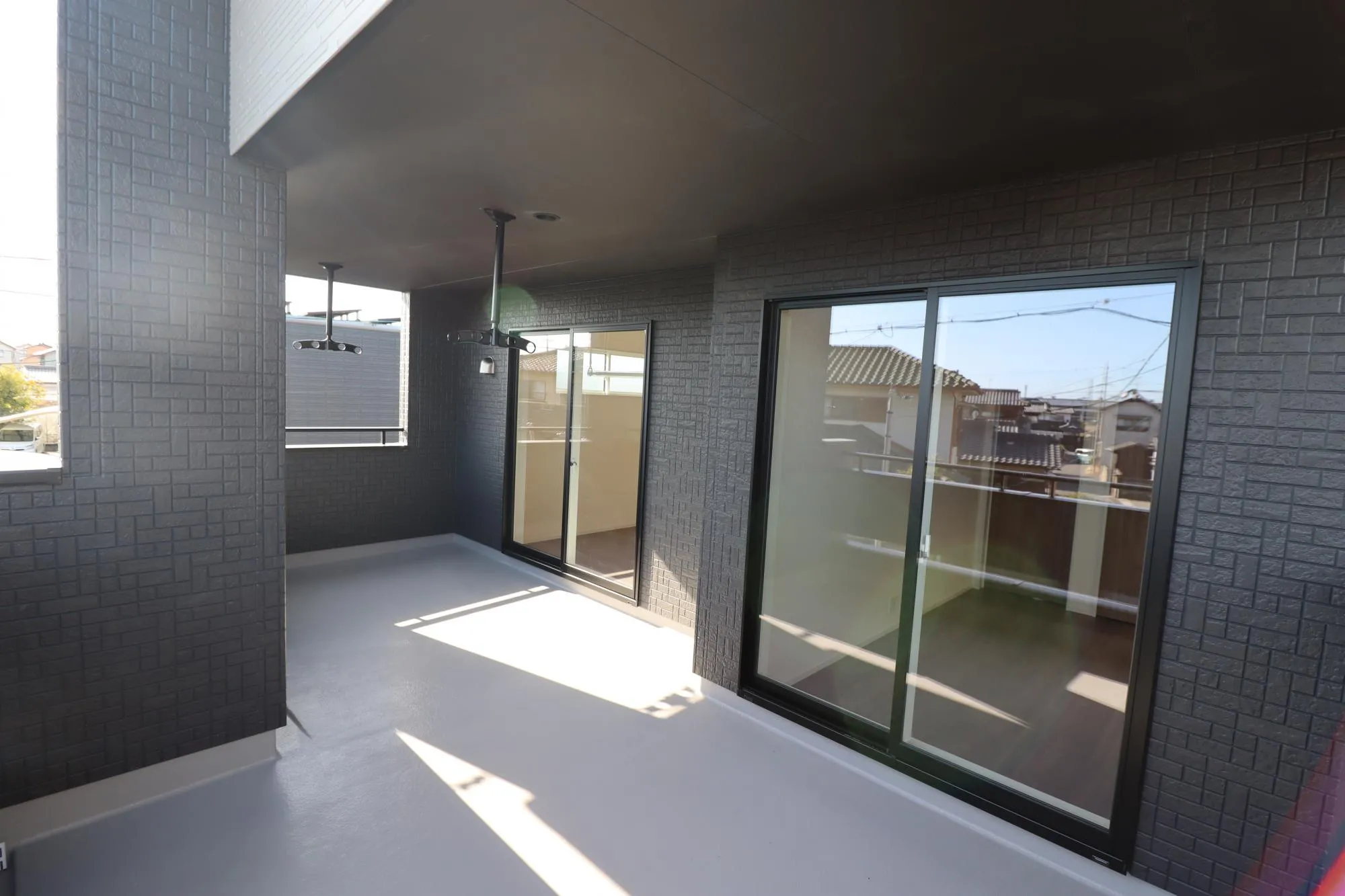 【1号棟:インナーバルコニー】