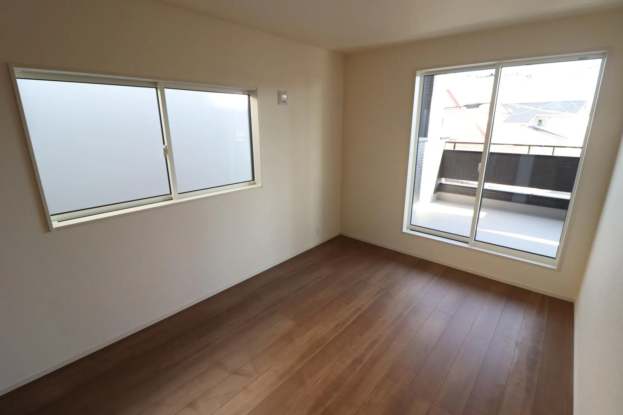 【1号棟:2階洋室(6.0帖)】