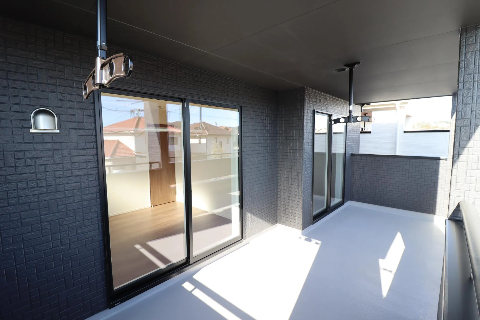 【1号棟:インナーバルコニー】