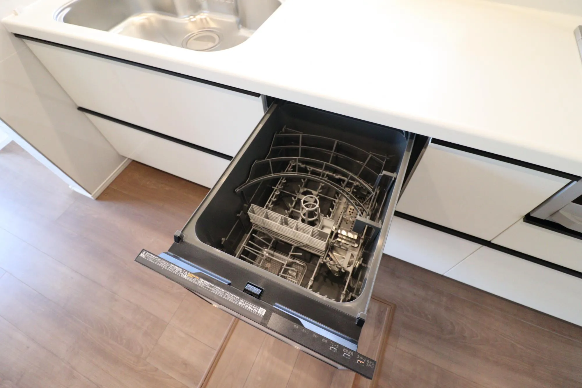 【2号棟:食器洗浄乾燥機】