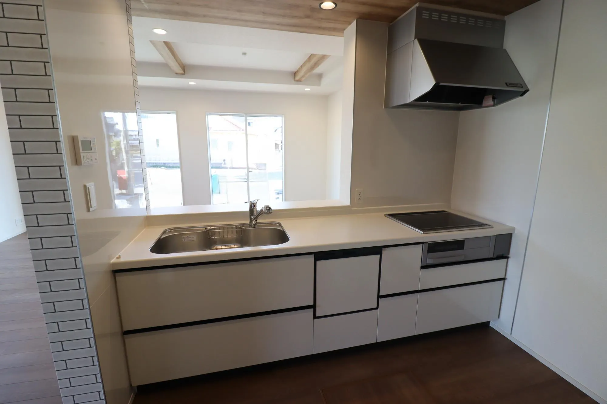 【2号棟:キッチン】