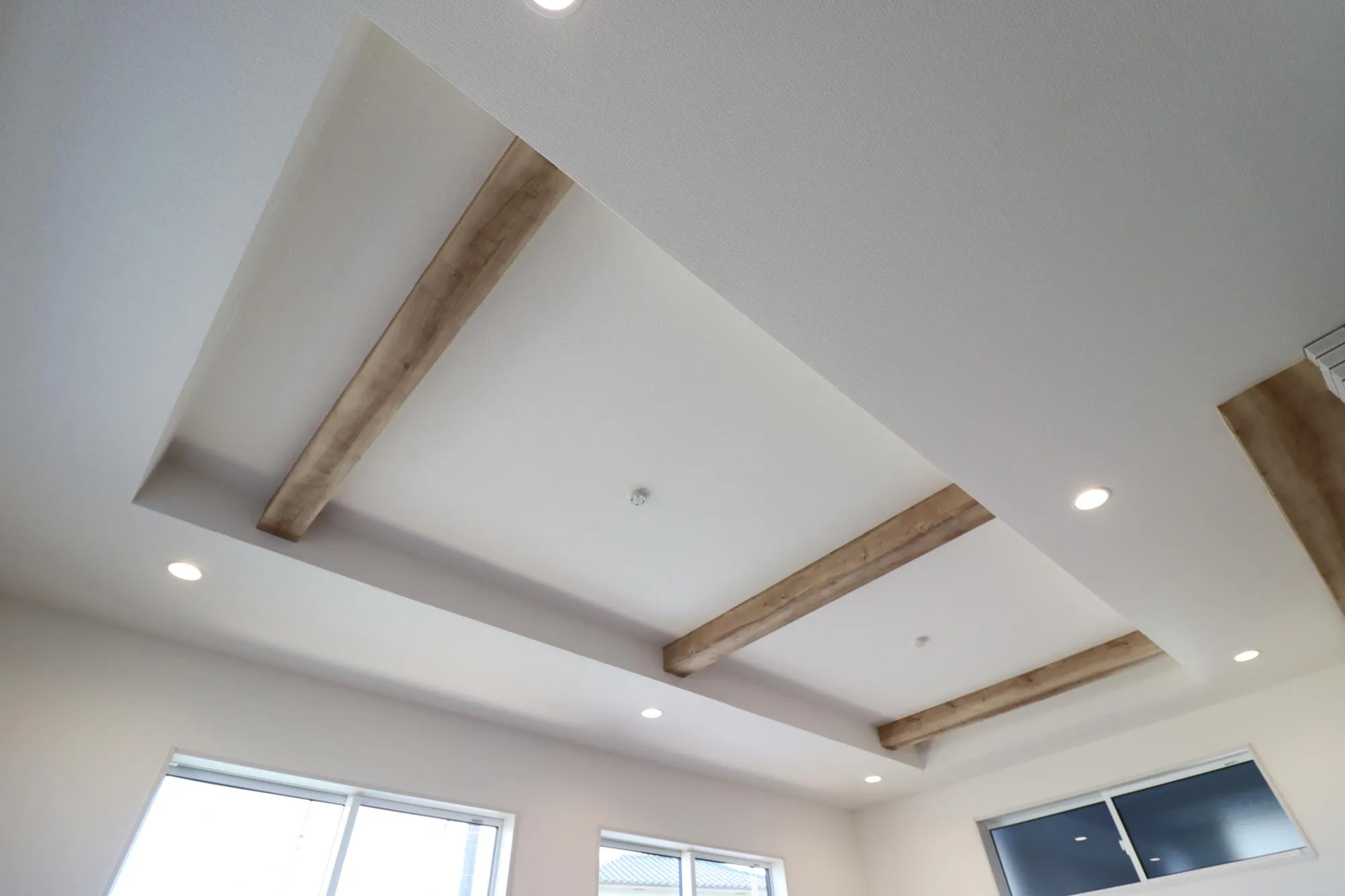 【2号棟:LDK上部折上天井】