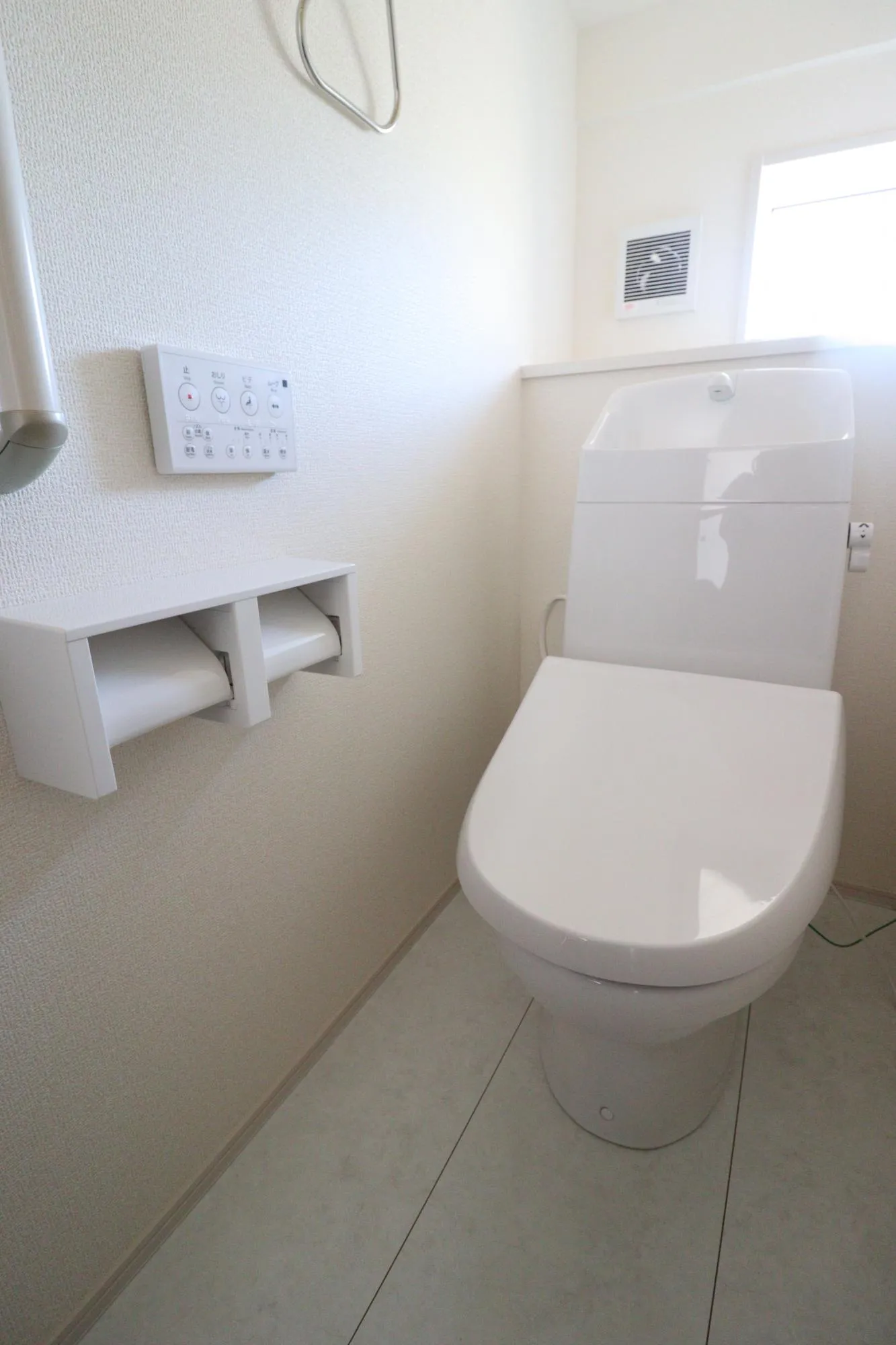 【2号棟:トイレ】